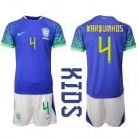 Maglie da calcio Brasile Marquinhos #4 Seconda Maglia Bambino Mondiali 2022 Manica Corta (+ Pantaloni corti)